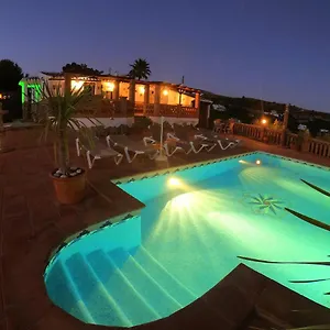 https://casa-la-araucaria.1costadelsol.com